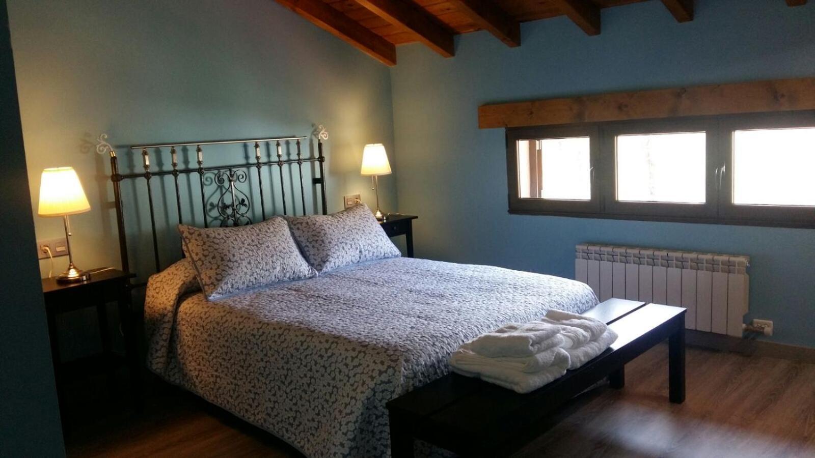 Apartamento Turistico Casas De Manuel La Pola de Gordon Екстериор снимка